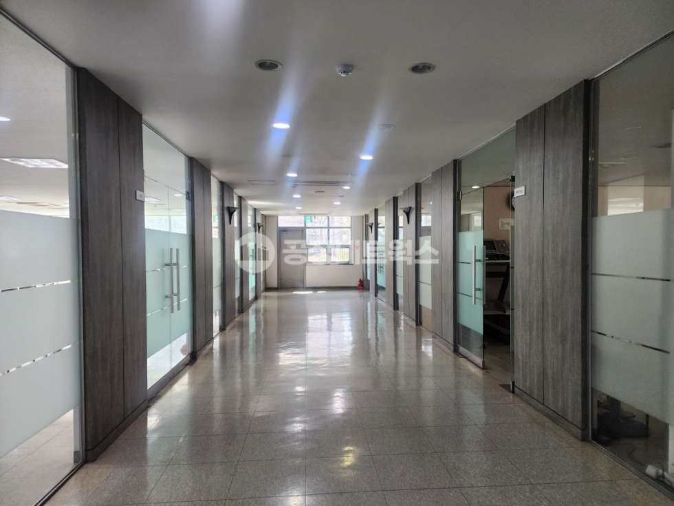 대전 대덕구 신일동 대덕산업단지 대형 공장 매매 사옥 연구소 대형물류창고로 활용 가능한 최적 입지 매매 매물번호 10881 사진 3