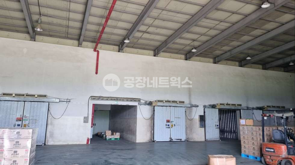 충북 청주청원구 북이면 서당리 충북 청원구 저온창고형 공장 매매 연면적 2,717㎡ (822)｜식품 유통에 특화된 창고공장급매 매매 매물번호 11175 사진 2