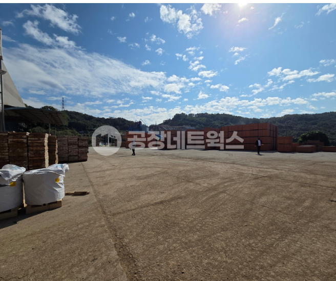 충남 아산시 염치읍 서원리 충남 충북 야드 넓은 공장 매매 넓은 마당. 유로폼 합판 목재 공장 2365P 전력 200kw 매매 매물번호 11347 사진 12