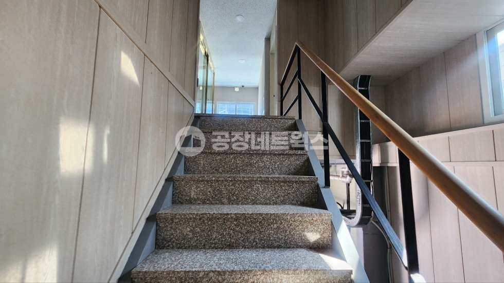 대구 서구 이현동 주건축물제1동 대구 자동차정비공장임대 부스 리프트유 자동차관련업종 월세추천 월세 매물번호 11667 사진 7